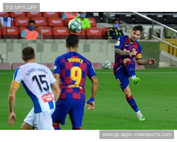 西甲巴萨替补登场立刻点燃全场,主场三分锁定